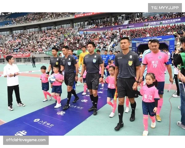 东胜区代表队点球大战夺冠，暖城足球联赛吸引全民关注