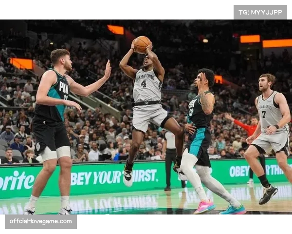 开拓者115-110胜马刺，杨瀚森护框表现获好评